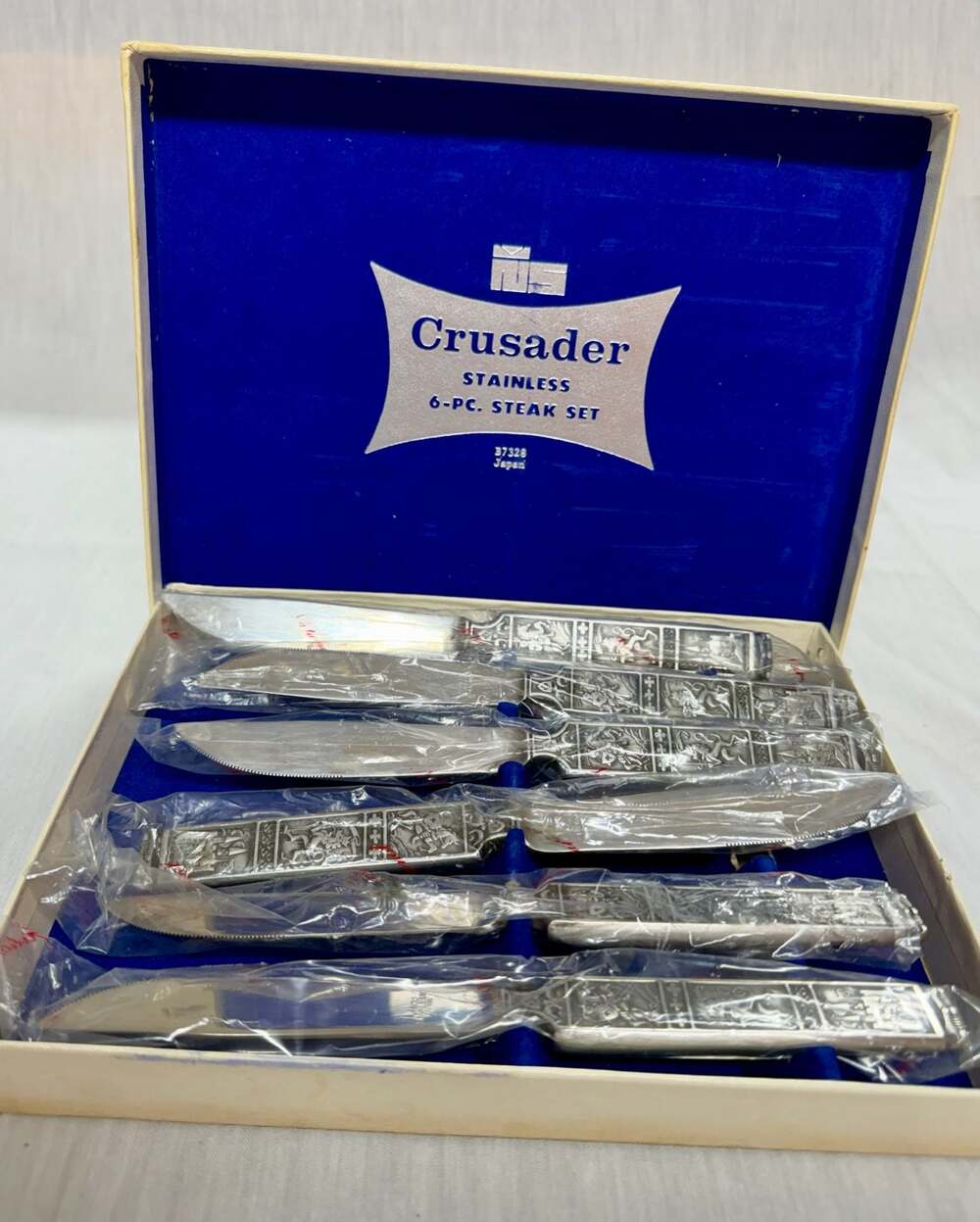 Vintage Nasco Crusader 6-Piece Stainless Steel Steak Knife Set with Medieval Kni